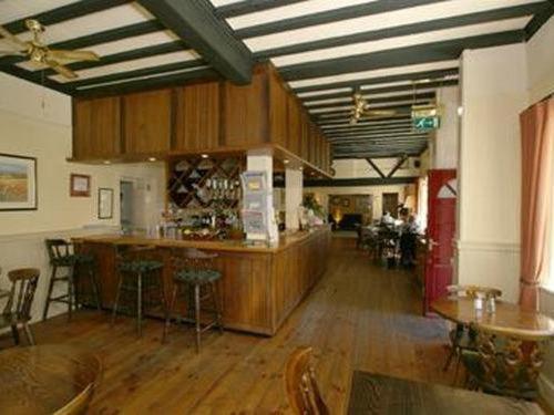Bolingbroke Arms & Hotel Swindon Exterior photo